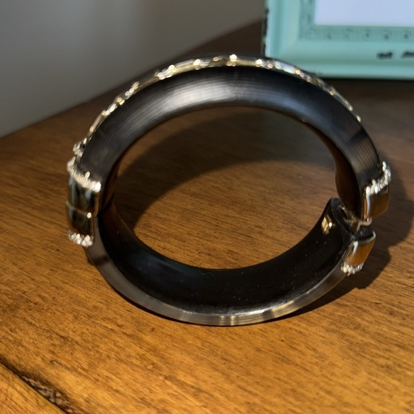 Alexis Bittar Lucite Bangle Bracelet Black Gold Tone Crystal Accent Designer - Picture 8 of 9